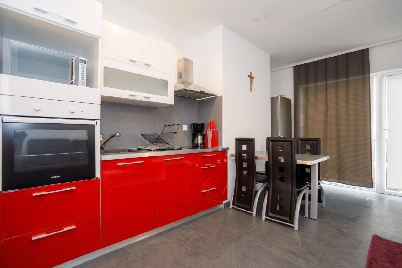 Apartments Lacic Krk Town Exterior photo